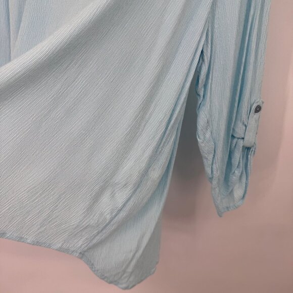 Chicos 2 Womens Light Blue V-Neck Crinkle Rayon Blouse Tunic Top Size Large - Picture 12 of 14